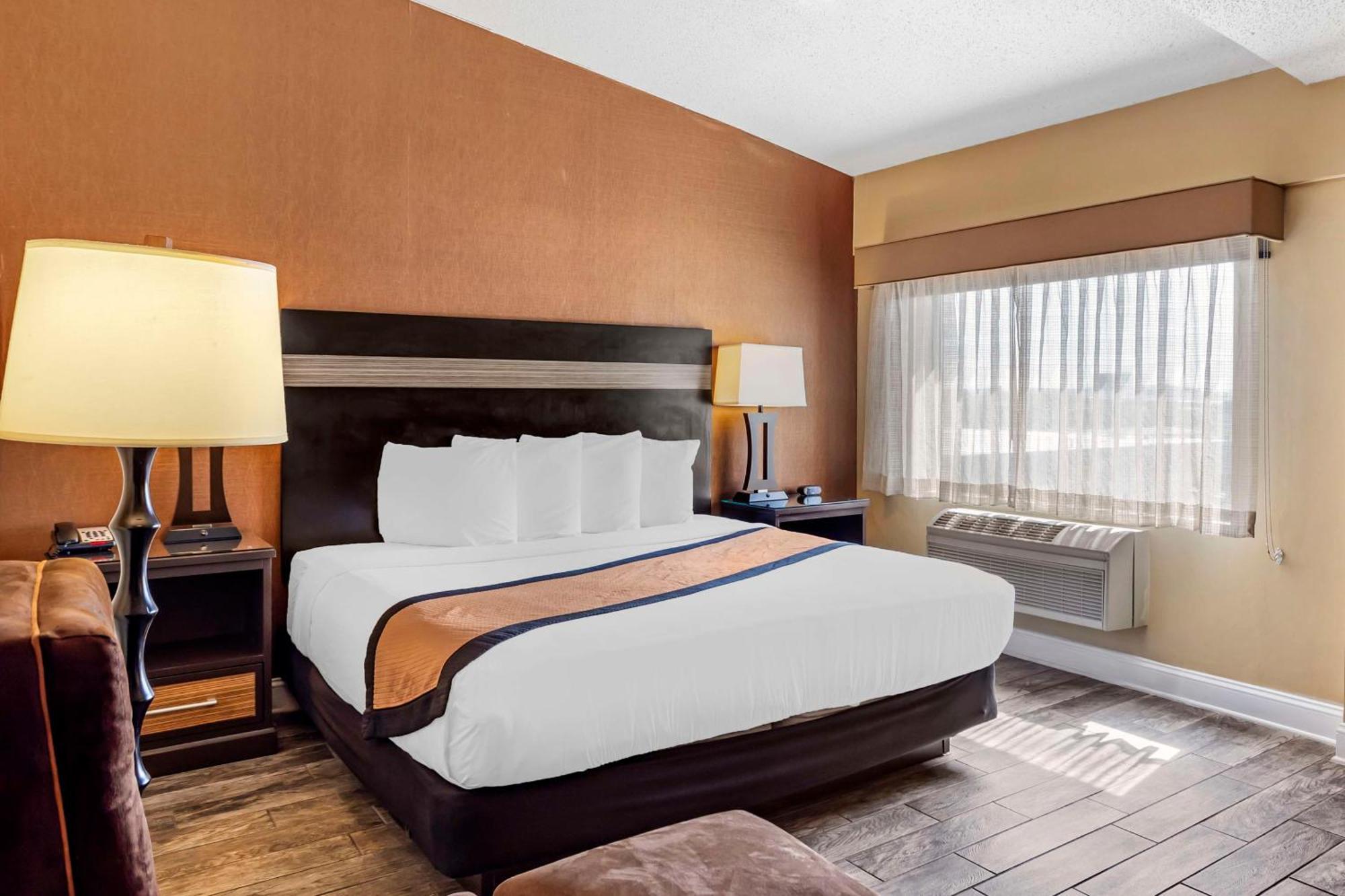 Best Western Plus Newark Airport West Exterior foto